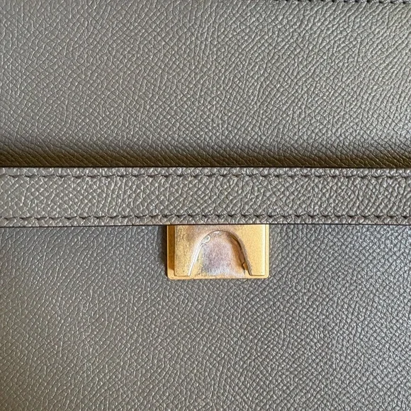 Elegant Gray Women's Handbag - Picture 11 of 13